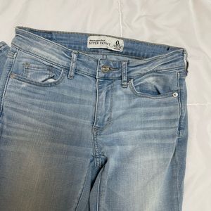 Abercrombie & Fitch super skinny jeans size 0, stretchy, good condition look new